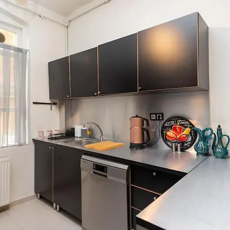 Marvelous Flat - 3 Bedrooms W 2 Terraces Appartement