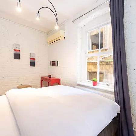 Marvelous Flat - 3 Bedrooms W 2 Terraces * Estambul