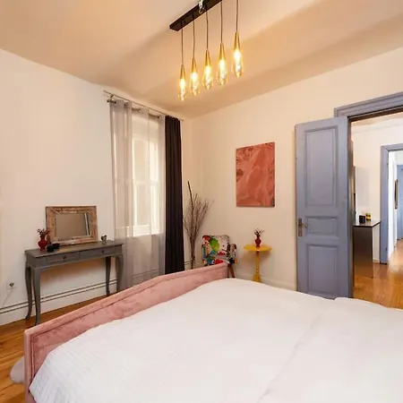 Marvelous Flat - 3 Bedrooms W 2 Terraces * Istanbul