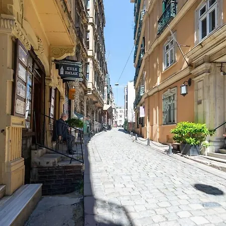 Marvelous Flat - 3 Bedrooms W 2 Terraces